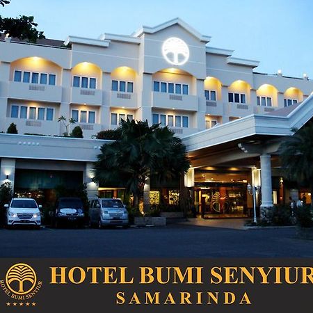 Bumi Senyiur Hotel Самаринда Экстерьер фото