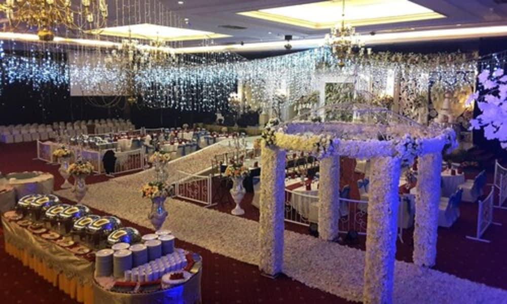 Bumi Senyiur Hotel Самаринда Экстерьер фото