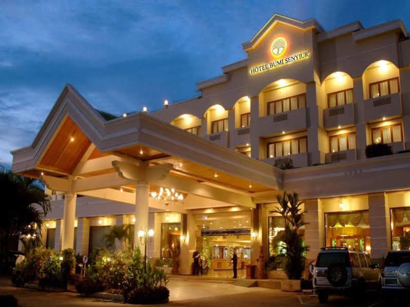 Bumi Senyiur Hotel Самаринда Экстерьер фото